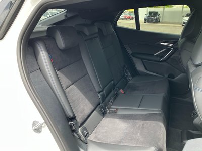 2025 BMW IX2 — миниатюра 31