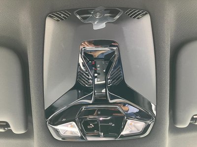 2025 BMW IX2 — миниатюра 24
