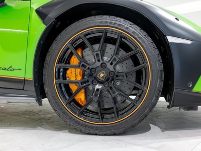 صورة 2 لـ 2023 Lamborghini HURACAN