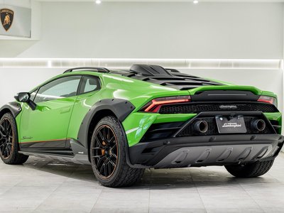 صورة 10 لـ 2023 Lamborghini HURACAN