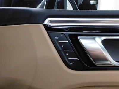 2024 Porsche MACAN — миниатюра 18