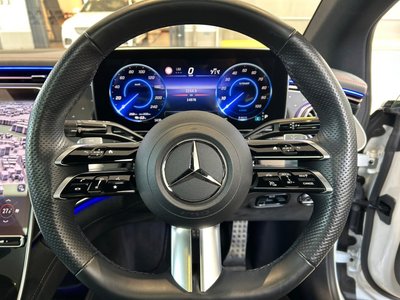 MERCEDES-BENZ EQE - 9