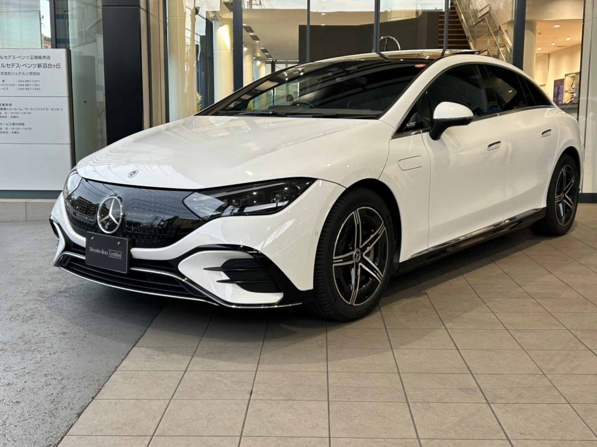 MERCEDES-BENZ EQE - View 1