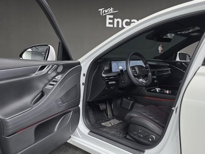 GENESIS G80 (RG3) - 10