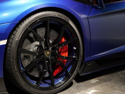 LAMBORGHINI AVENTADOR ROADSTER - 5