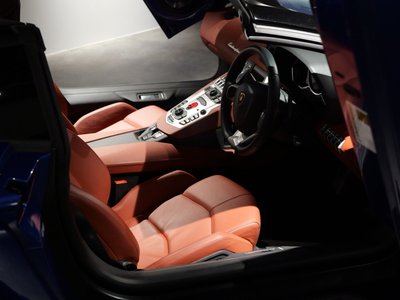 LAMBORGHINI AVENTADOR ROADSTER - 6