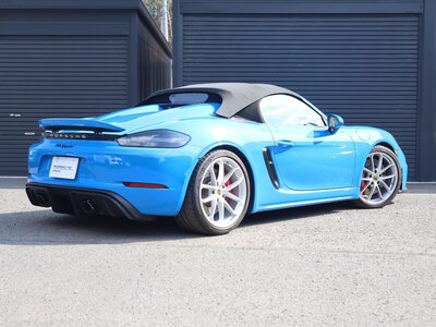 PORSCHE 718 SPYDER - 9