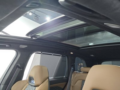 2025 BMW X5 M thumbnail 23