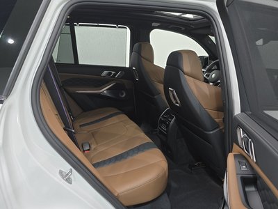 2025 BMW X5 M thumbnail 17