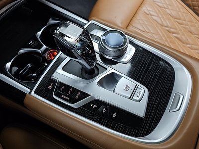 BMW 7 SERIES - 9