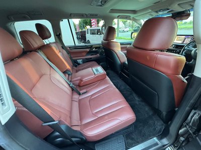 2016 Lexus LX thumbnail 20