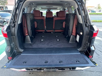 2016 Lexus LX thumbnail 24