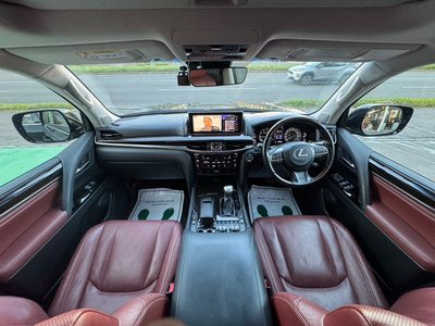 2016 Lexus LX — фото 2