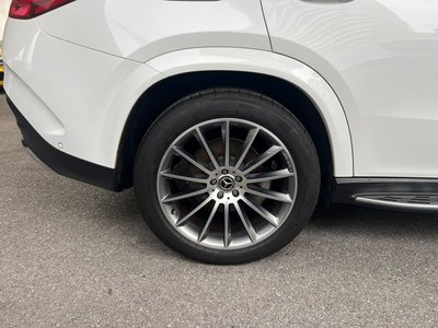 2025 Mercedes-BENZ GLE 照片 2