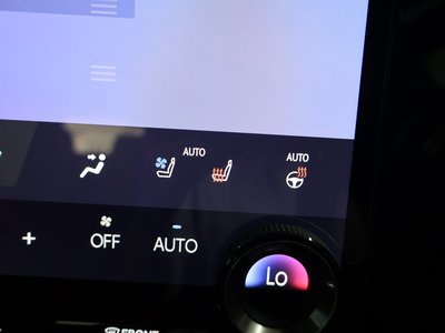 2023 Lexus NX — миниатюра 11