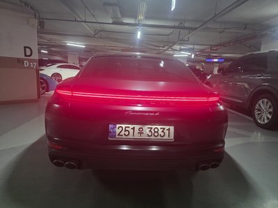 2024 Porsche PANAMERA 照片 3