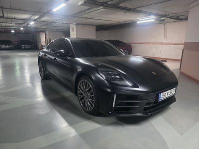 2024 Porsche PANAMERA 照片 1