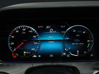 MERCEDES-BENZ E-CLASS - 8