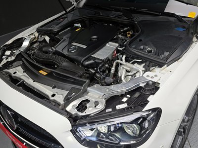 MERCEDES-BENZ E-CLASS - 7