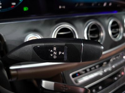 MERCEDES-BENZ E-CLASS - 9