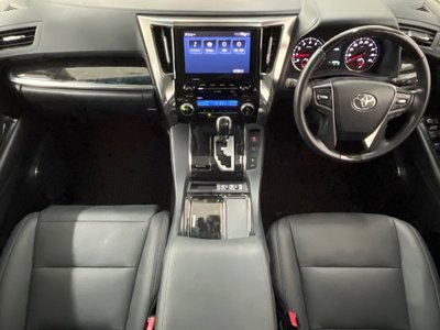 TOYOTA ALPHARD - 2