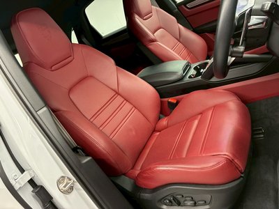 2022 Porsche CAYENNE 照片 5