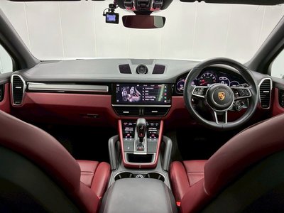 2022 Porsche CAYENNE 照片 2