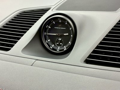 2022 Porsche CAYENNE — миниатюра 36
