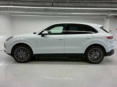 2022 Porsche CAYENNE — миниатюра 18