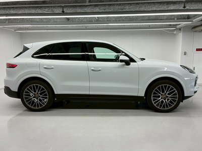 2022 Porsche CAYENNE — миниатюра 12