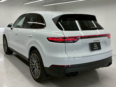2022 Porsche CAYENNE — миниатюра 17