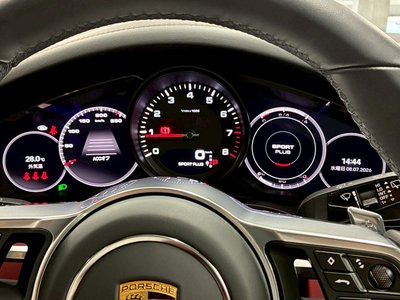 2022 Porsche CAYENNE — миниатюра 33