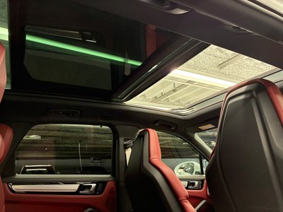 2022 Porsche CAYENNE 照片 4