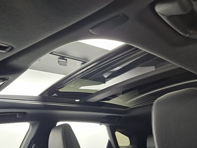 صورة مصغرة 35 لـ 2025 Lexus RX