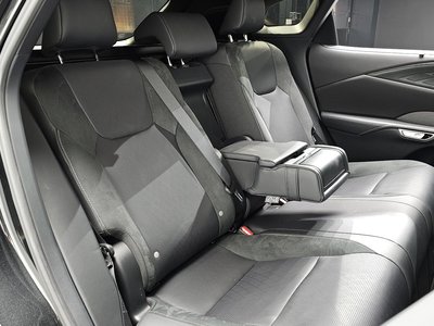 صورة مصغرة 17 لـ 2025 Lexus RX