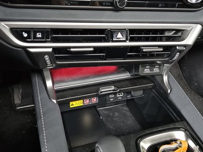 صورة مصغرة 23 لـ 2025 Lexus RX