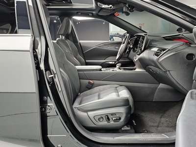 صورة مصغرة 16 لـ 2025 Lexus RX
