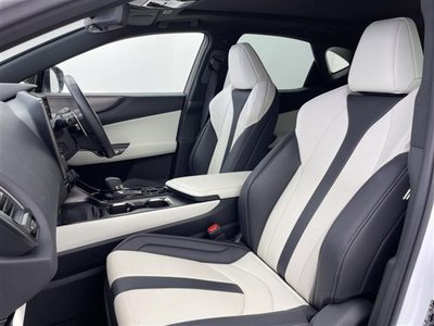 2023 Lexus NX — миниатюра 38