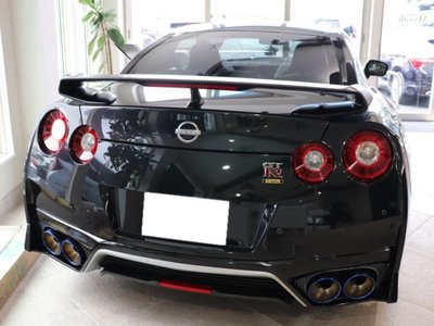 NISSAN GT-R - 6
