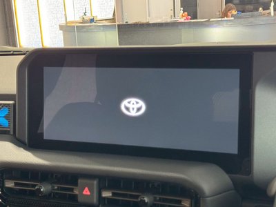 TOYOTA LAND CRUISER 250 - 7