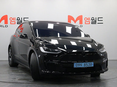 TESLA MODEL X - 2