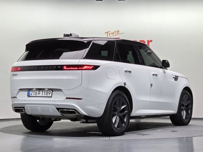 صورة 4 لـ 2025 LAND Rover RANGE ROVER SPORT