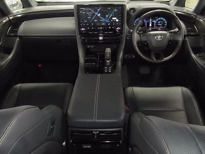 2023 Toyota ALPHARD — фото 7