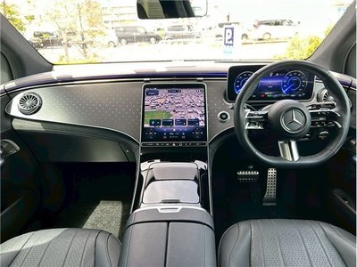 MERCEDES-BENZ EQE - 2