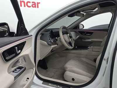 MERCEDES-BENZ E-CLASS - 10