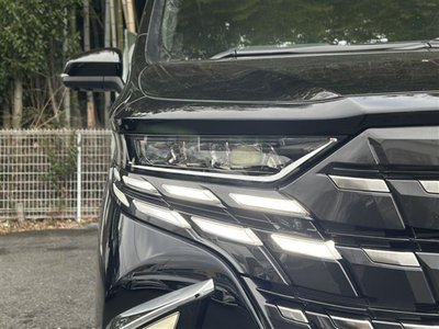 TOYOTA ALPHARD - 10