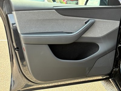 2025 Tesla MODEL Y — миниатюра 37