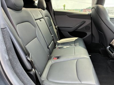 2025 Tesla MODEL Y — миниатюра 22