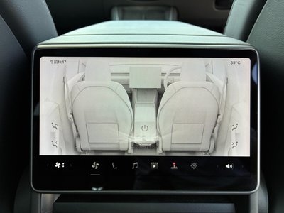 2025 Tesla MODEL Y — миниатюра 23