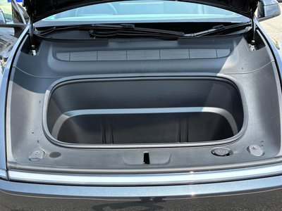 2025 Tesla MODEL Y — миниатюра 40